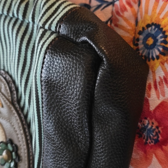 Chala sloth large tote handbag lightly used. - Picture 11 of 11